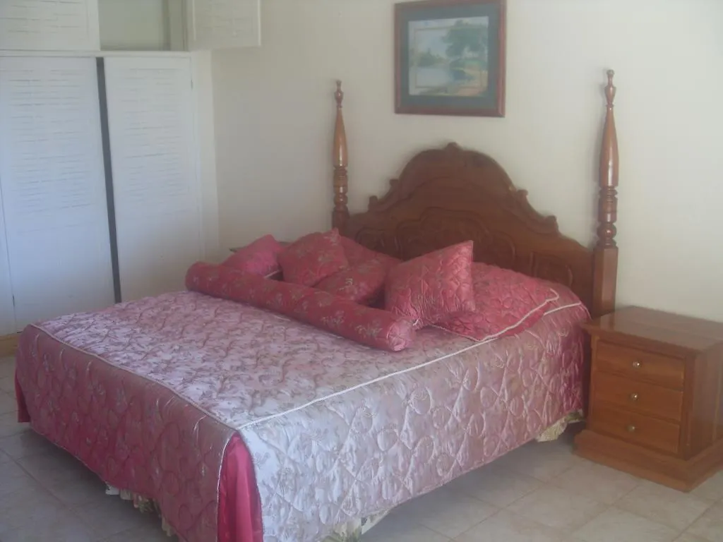 The Crest Conference And Retreat Facility Villa